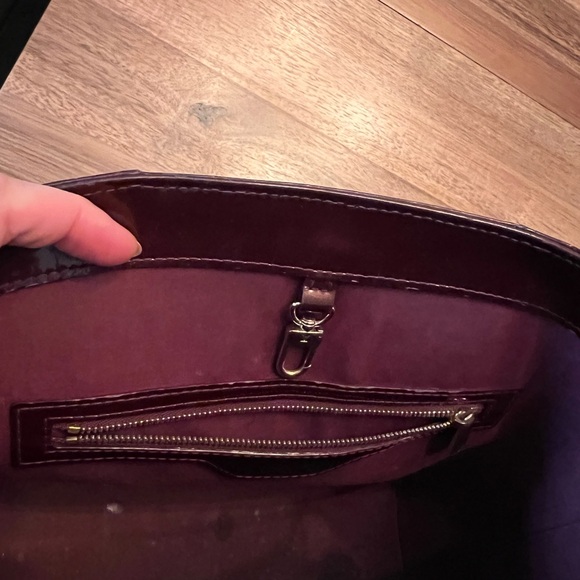 Louis Vuitton patent leather bag - Picture 6 of 8